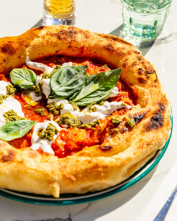Pizza Nuvola - Son derece yüksek, kabarık hamurlu pizza için