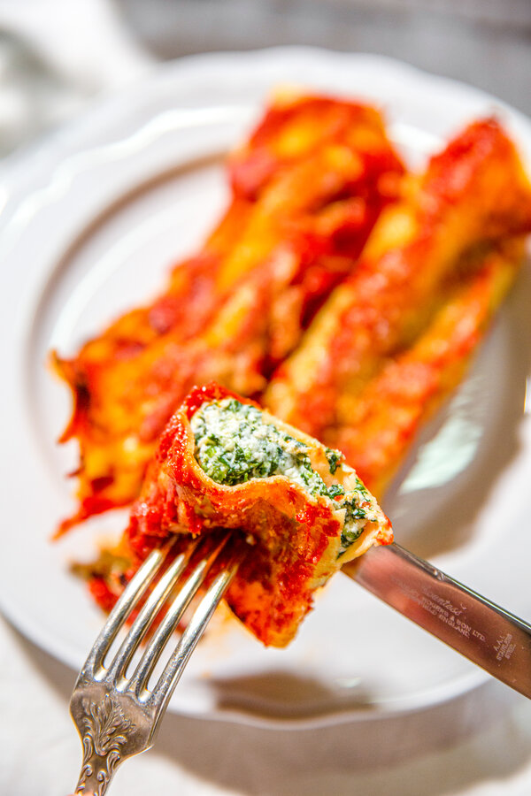 Fırından yeni çıkmış Cannelloni