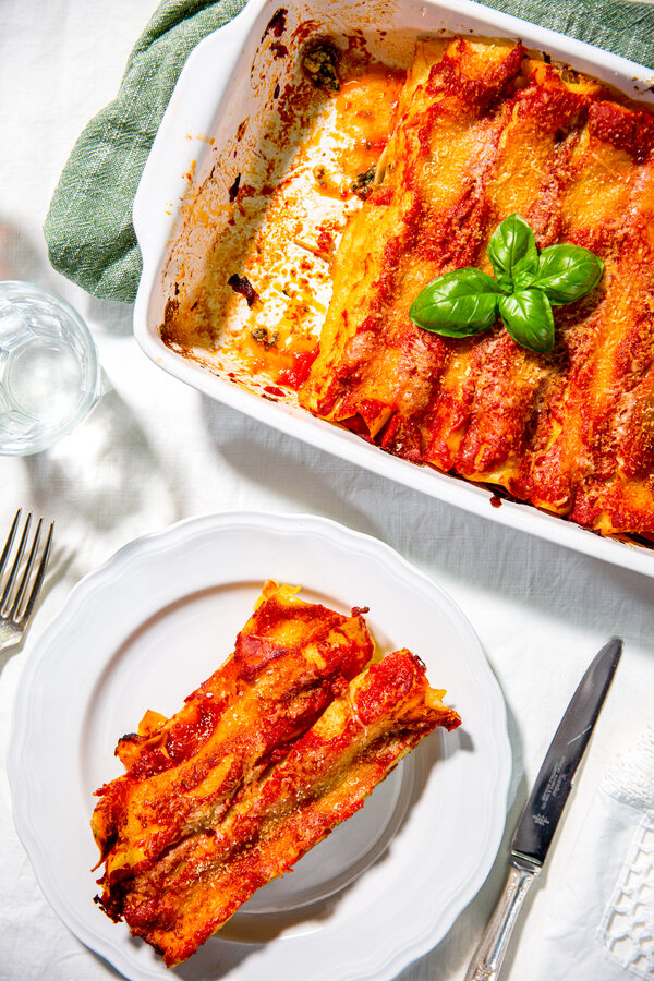 Fırından yeni çıkmış Cannelloni