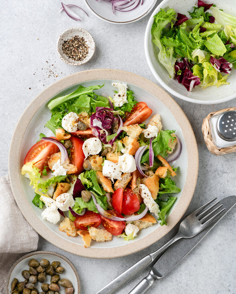 Modern bir dokunuşla Panzanella