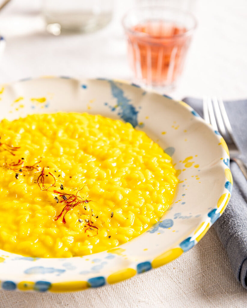 İyice karıştırın - risotto milanese hazır